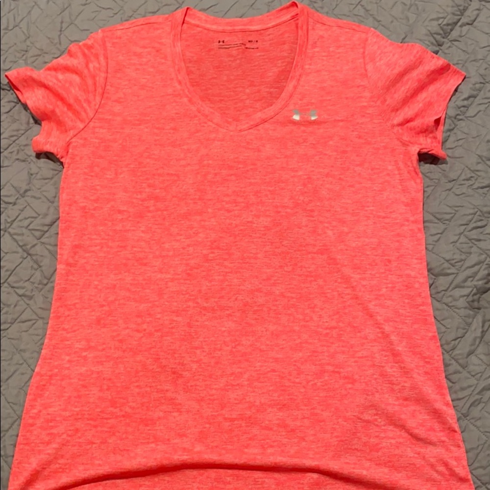 Under Armour V neck short sleeve